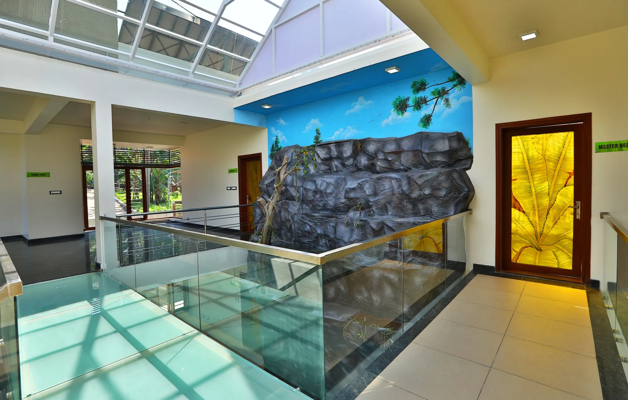 Royal Habitat